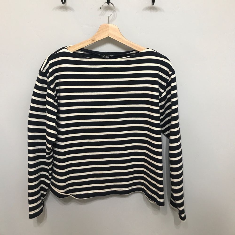 Theory striped navy blouse!